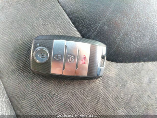 KNDCC3LC6J5128100 KIA NIRO EX