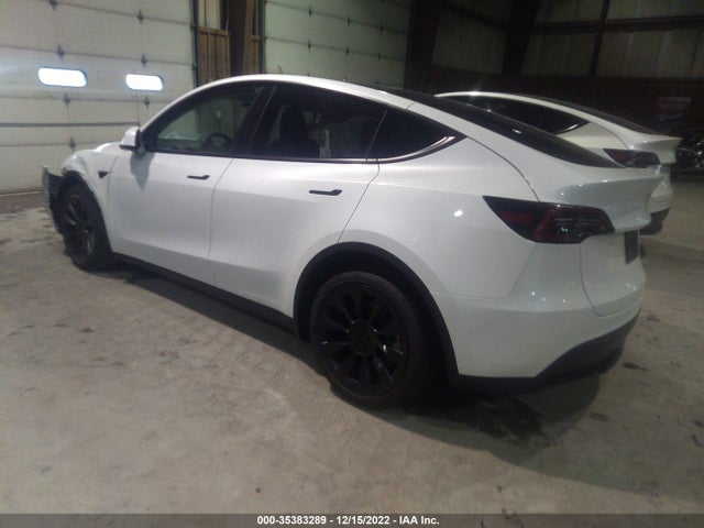 Tesla Model Y 2023 7SAYGDEE8PF593941 Image 4