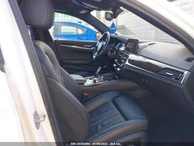 2019 BMW 5 Series, VIN: WBAJA9C56KB254667