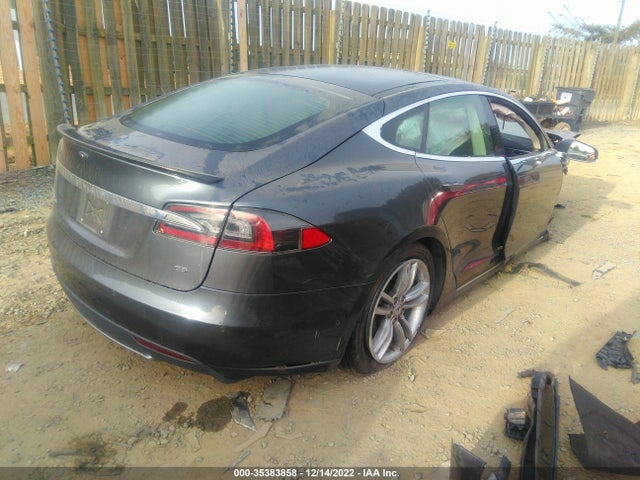 2015 Tesla Model S, VIN: 5YJSA1H10FFP69584