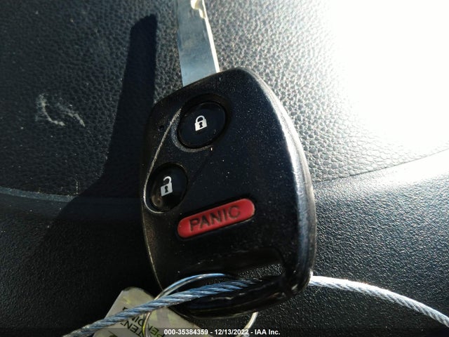2013 HONDA FIT SPORT VIN: JHMGE8H52DC016508