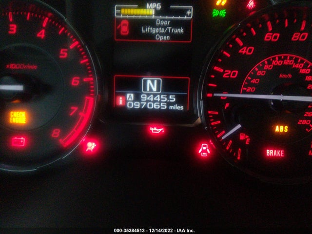35384513 :رقم المزاد ، JF1VA1E63H8800736 vin ، 2017 Subaru Wrx Premium مزاد بيع