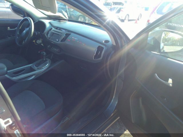 KNDPB3ACXF7733630 KIA Sportage Lx