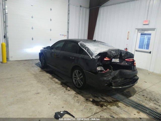 2018 VOLKSWAGEN PASSAT 2.0T S/R-LINE VIN: 1VWAA7A31JC029202