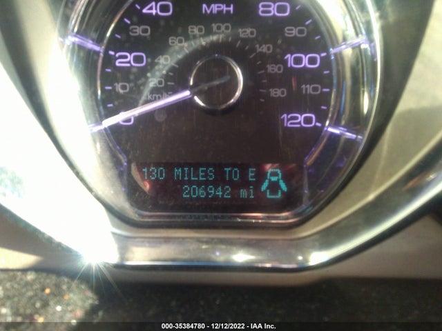 Lincoln MKT 2010 2LMHJ5FR3ABJ28039 Image 8