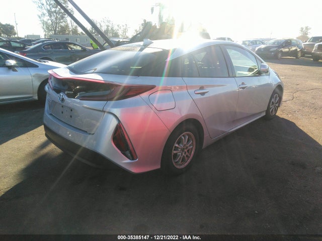2017 Toyota Prius, VIN: JTDKARFPXH3063048
