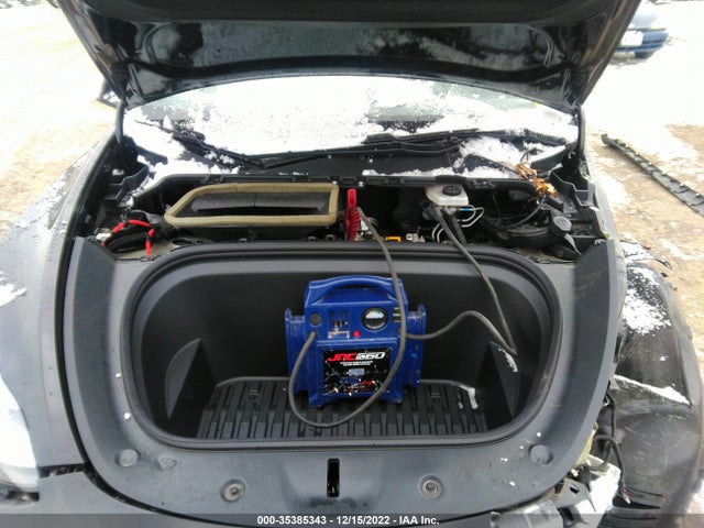 Tesla Model Y Long Range 2021 5YJYGDEE7MF084285 Image 13