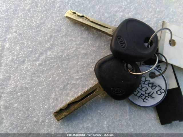 KNDJN2A27F7230796 KIA Soul Base