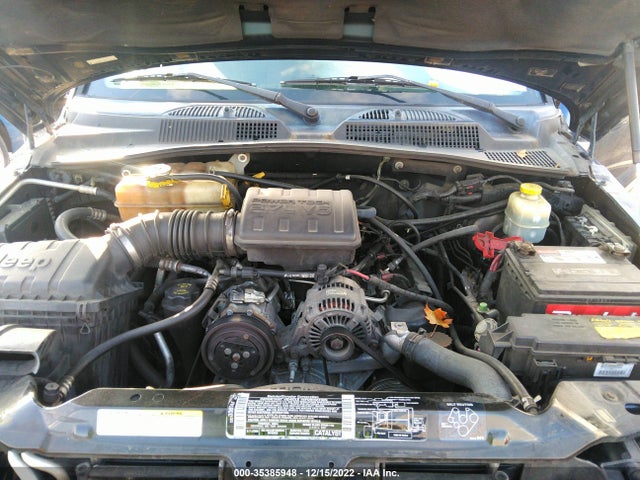 2002 JEEP LIBERTY SPORT VIN: 1J4GL48K72W261963