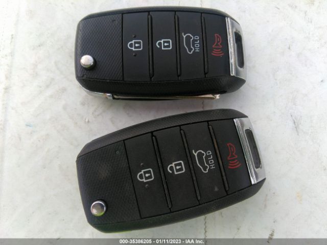 KNDPMCAC5J7446540 KIA Sportage Lx