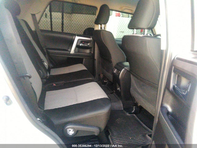 2020 Toyota 4Runner, VIN: JTEBU5JR3L5771577