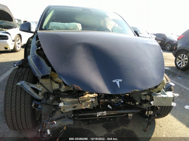 Tesla Model Y 2022 7SAYGDEE1NF555545 Image 6