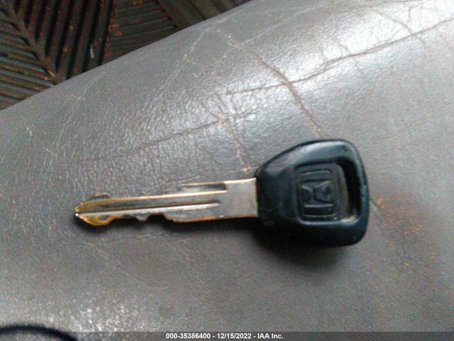 2001 HONDA ACCORD SDN EX W/LEATHER VIN: 1HGCG16541A081437