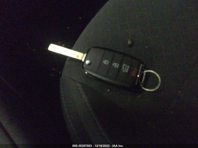 2019 Kia Sorento, VIN: 5XYPGDA39KG529986