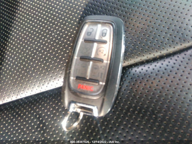 Chrysler Pacifica Limited 35th Anniversary 2020 аукцион фото