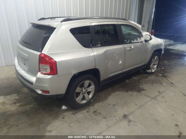 1C4NJDEBXCD557726 Jeep Compass Latitude