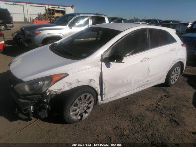 Hyundai ELANTRA GT 2016 KMHD35LH4GU289504 Image 2