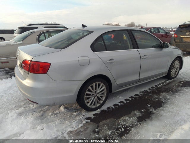 2012 VOLKSWAGEN JETTA SEDAN SEL W/SUNROOF PZEV VIN: 3VWLP7AJ3CM347894