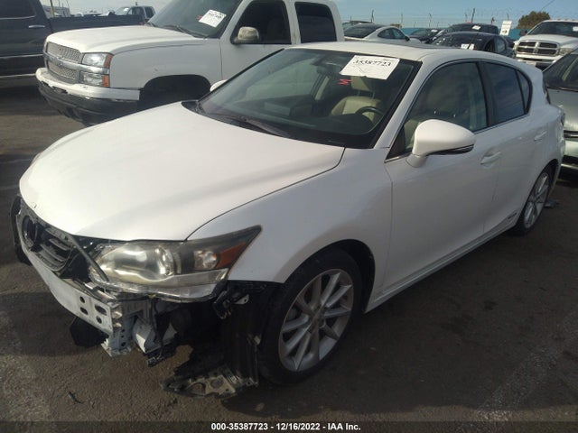 Lexus CT 200H 2012 JTHKD5BH9C2066647 Image 2