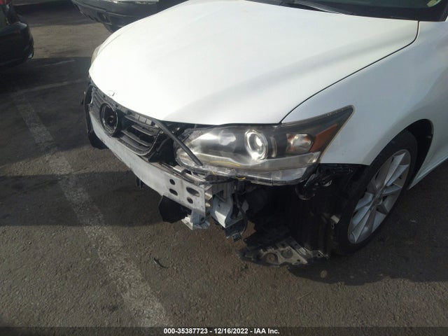 Lexus CT 200H 2012 JTHKD5BH9C2066647 Image 7