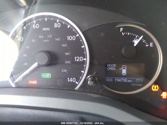 Lexus CT 200H 2012 JTHKD5BH9C2066647 Image 8