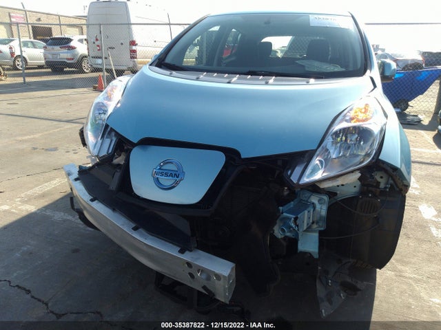 2015 Nissan Leaf, VIN: 1N4AZ0CP0FC320645