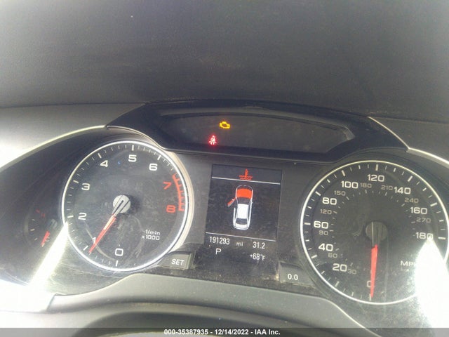 Audi A4 2.0t Premium Plus 2011 WAUEFAFL6BN014242 Image 9