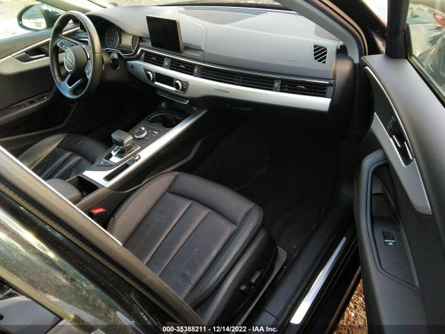 2017 Audi A4, VIN: WAUANAF43HN038842