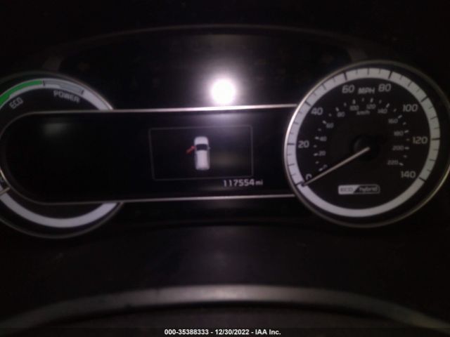 KNDCB3LC2K5316990 KIA NIRO LX