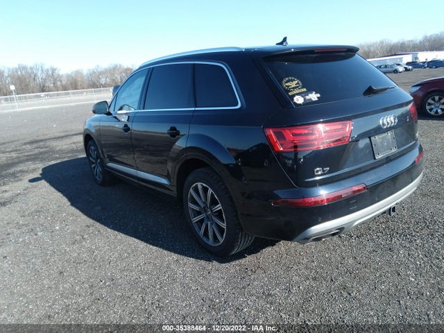 Audi Q7 2017 WA1VAAF79HD027659 Image 3