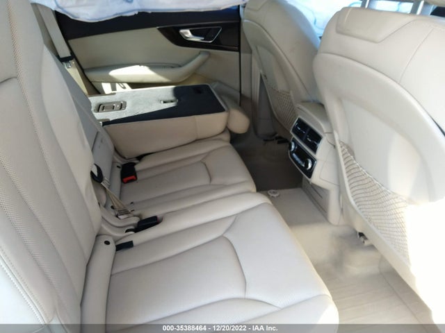 Audi Q7 2017 WA1VAAF79HD027659 Image 8
