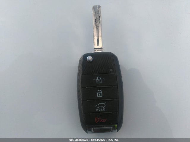 2017 Kia Soul, VIN: KNDJN2A24H7439352