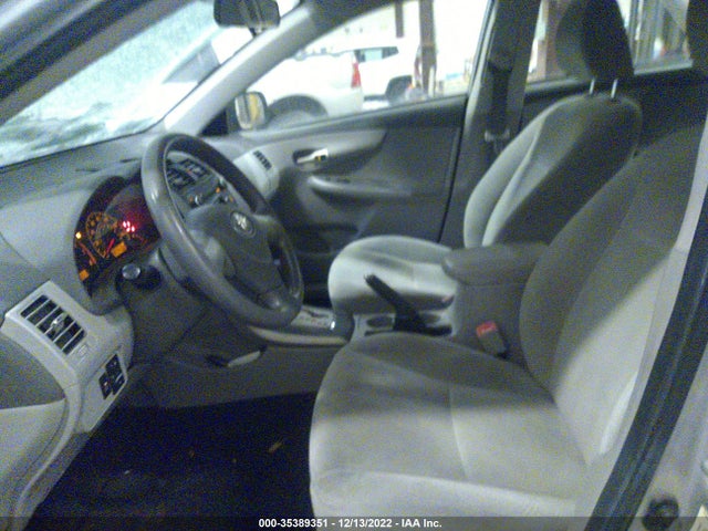 35389351 :رقم المزاد ، 1NXBU4EE1AZ323276 vin ، 2010 Toyota Corolla مزاد بيع