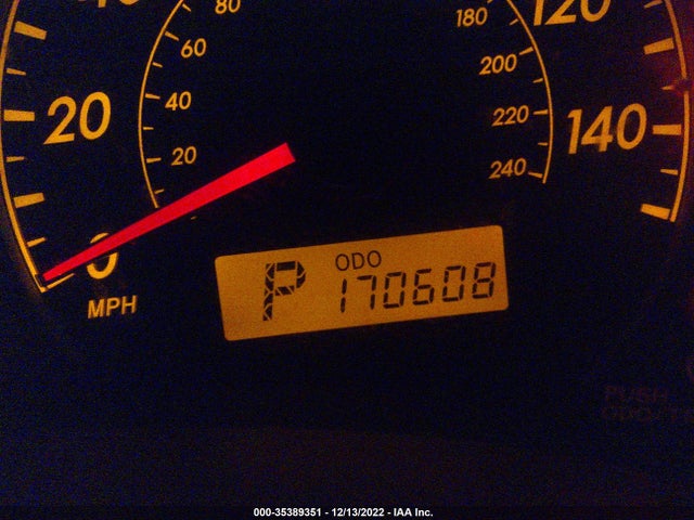 35389351 :رقم المزاد ، 1NXBU4EE1AZ323276 vin ، 2010 Toyota Corolla مزاد بيع