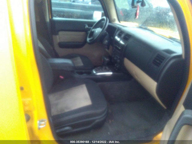5GTDN136268192839 Hummer H3