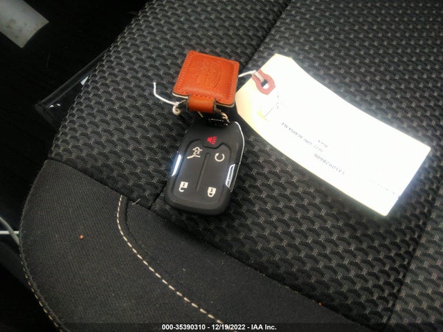 2022 GMC Acadia, VIN: 1GKKNRL43NZ181972