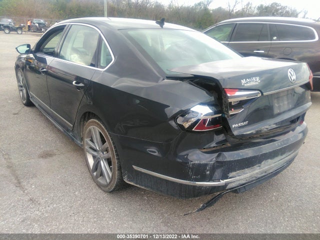 1VWDT7A3XHC012674 Volkswagen Passat R-line W/comfort Pkg