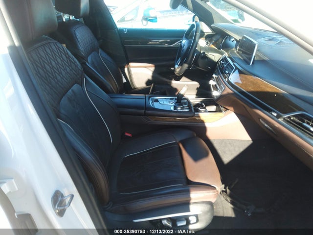35390753 :رقم المزاد ، WBA7F2C52GG419370 vin ، 2016 Bmw 7 Series 750i Xdrive مزاد بيع