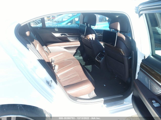 35390753 :رقم المزاد ، WBA7F2C52GG419370 vin ، 2016 Bmw 7 Series 750i Xdrive مزاد بيع