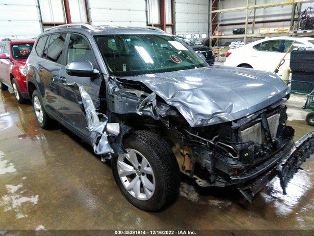 2018 Volkswagen Atlas, VIN: 1V2LR2CA2JC572172