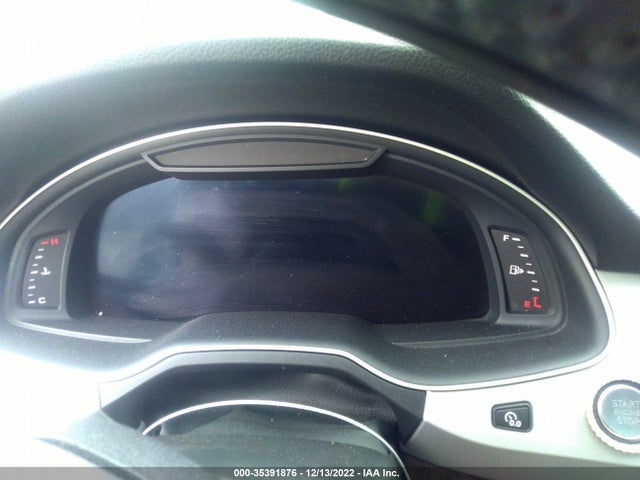 WA1LHAF78JD021005 Audi Q7 Premium Plus