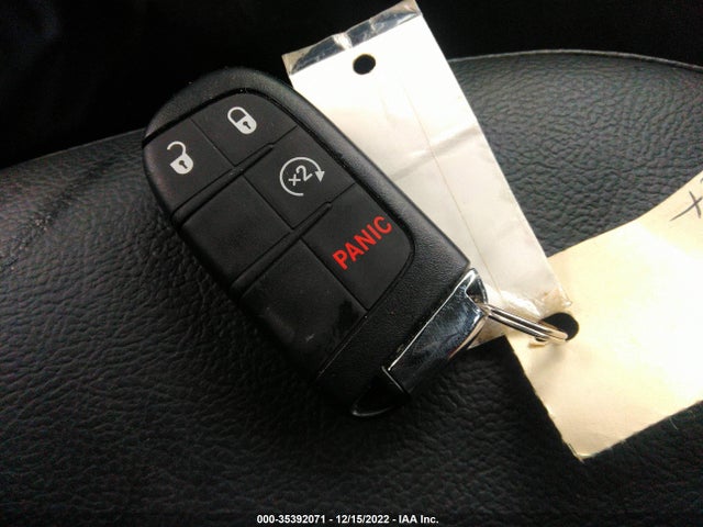 2022 Jeep Compass, VIN: 3C4NJDCB6NT121813