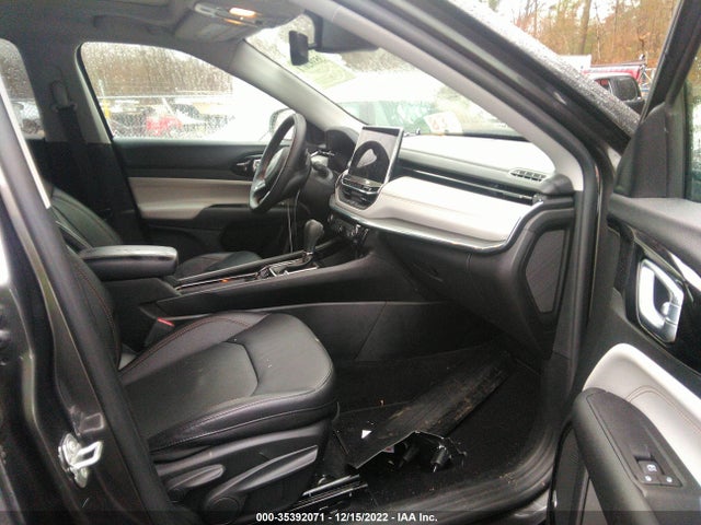 2022 Jeep Compass, VIN: 3C4NJDCB6NT121813