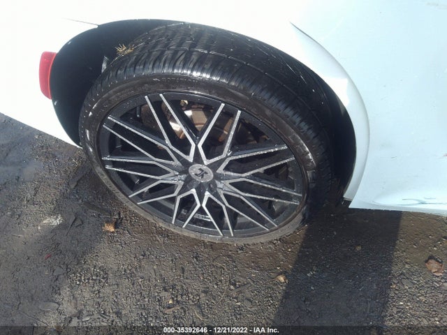 Chrysler 300 Limited 2015 2C3CCARG9FH781717 Image 15