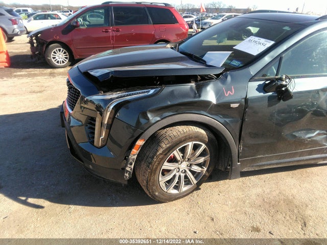 2021 Cadillac XT4, VIN: 1GYFZER48MF015538