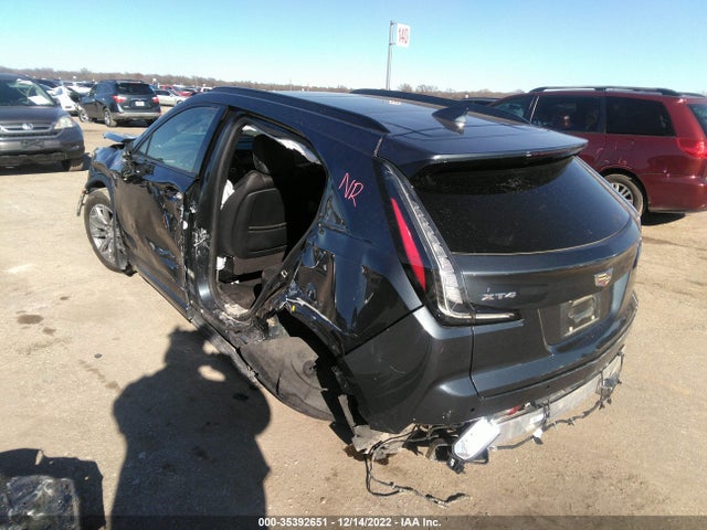 2021 Cadillac XT4, VIN: 1GYFZER48MF015538