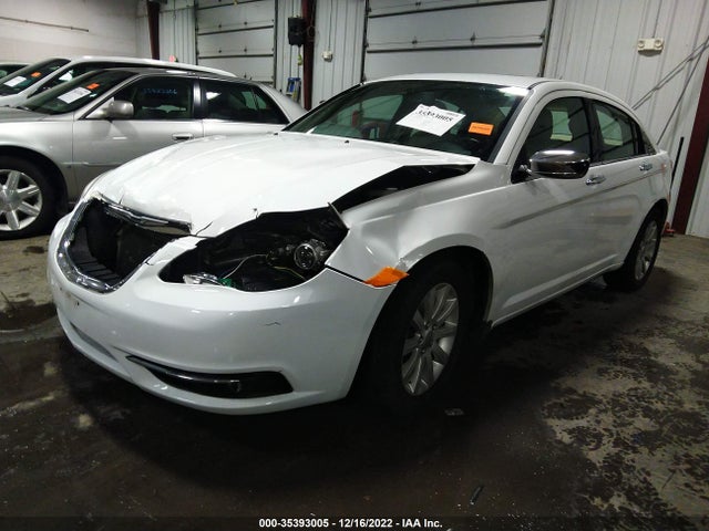 2013 CHRYSLER 200 LIMITED VIN: 1C3CCBCG3DN747470