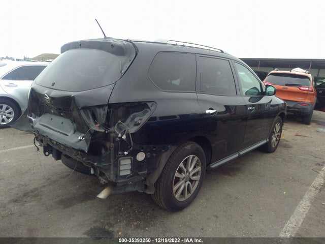 2016 Nissan Pathfinder, VIN: 5N1AR2MN1GC631226