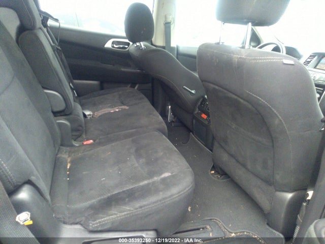 2016 Nissan Pathfinder, VIN: 5N1AR2MN1GC631226