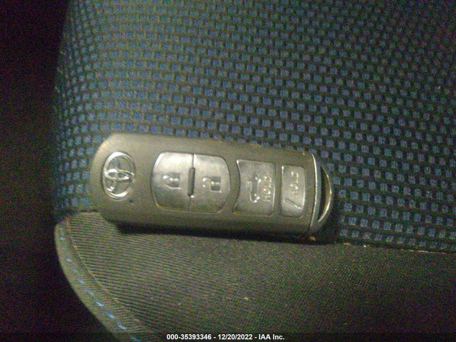 2020 Toyota Yaris, VIN: 3MYDLBYV8LY714829